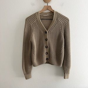 Everlane The Texture Cotton Cardigan in Field Green